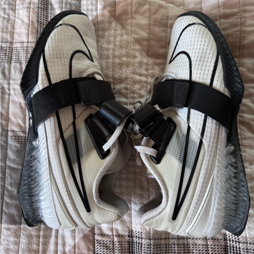 Nike Romaleos 4, men’s size 6, women’s size 7.5